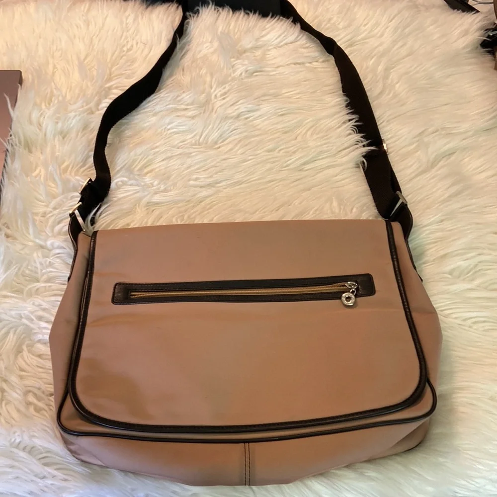 ECCO Bag can be for computer or anything else size 16” wide 12”